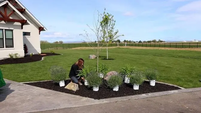 Big Planting Day at Our Friend’s House! 👌🙌🥰 // Garden Answer