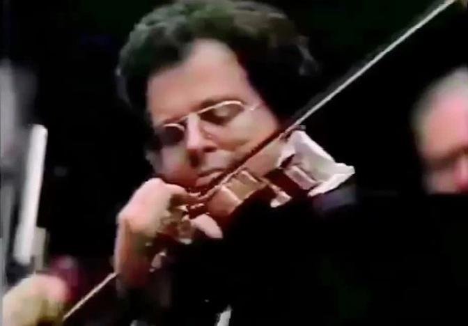 Itzhak Perlman playing Paganini