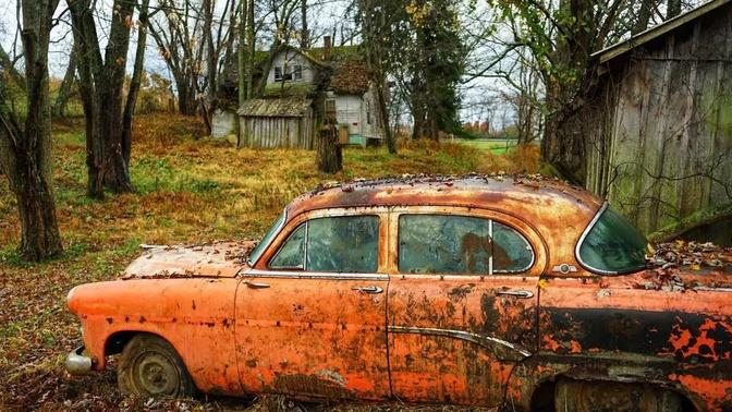 Decaying Virginia Home: Vintage Cars Left