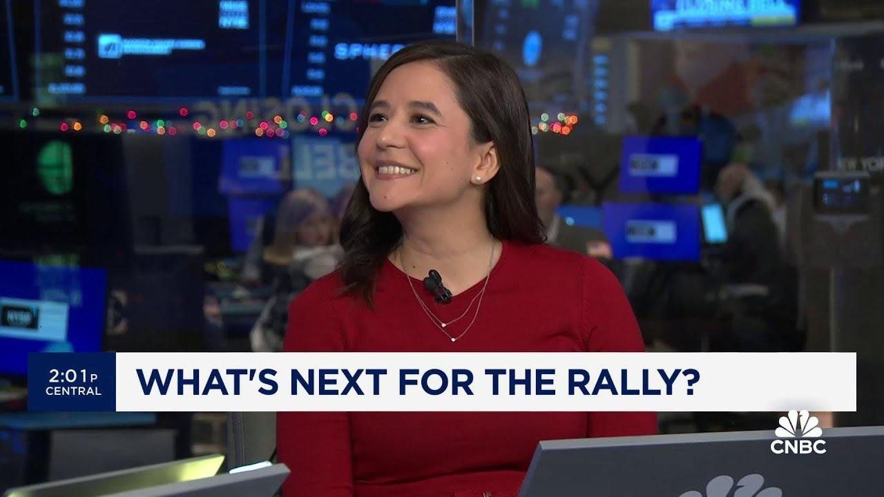 Investors itching to get out of cash: JPMorgan's Gabriela Santos