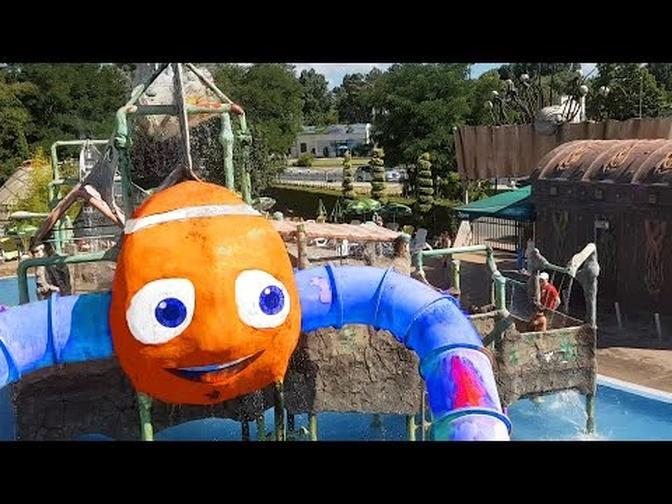 Pirates Water Park for childrens with slides . Funny Video.