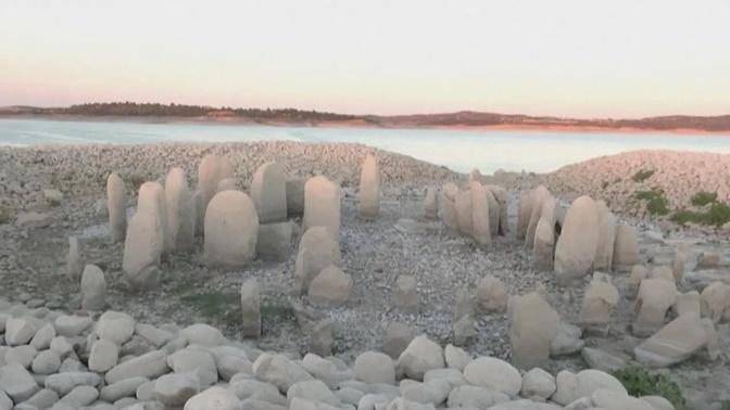 水落石出 西班牙驚現7000年史前巨石陣 - 巨石古墓 - 國際新聞