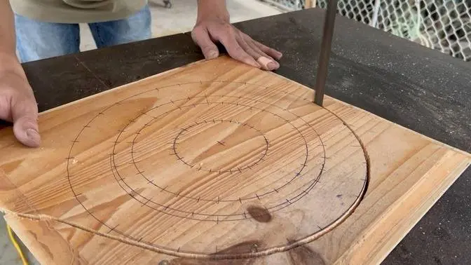 Crafting a Simple Yet Stunning Wooden Table Lamp | DIY Woodworking Guide