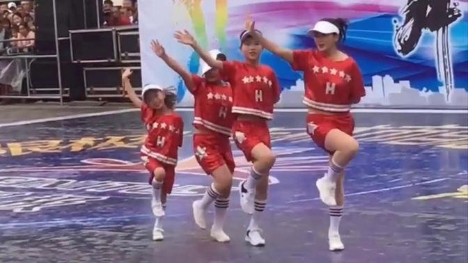 Dandan with the angels, performing at a shuffle dance competition, held in Jilin City