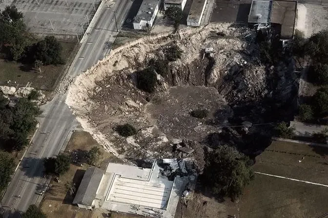 Sinkhole creates new Florida lake: History of Lake Rose in Winter Park