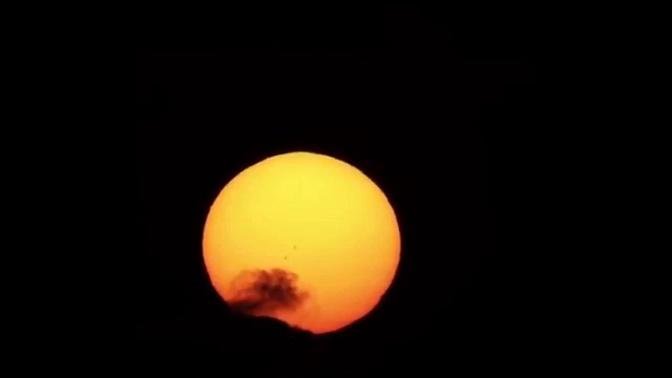 Amazing Nature Footage | 2 Huge Spots on the Sun at Sunset.