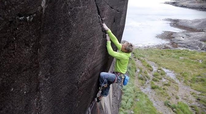 Charlie Woodburn climbs E8 on -most awesome wall of rock in the UK