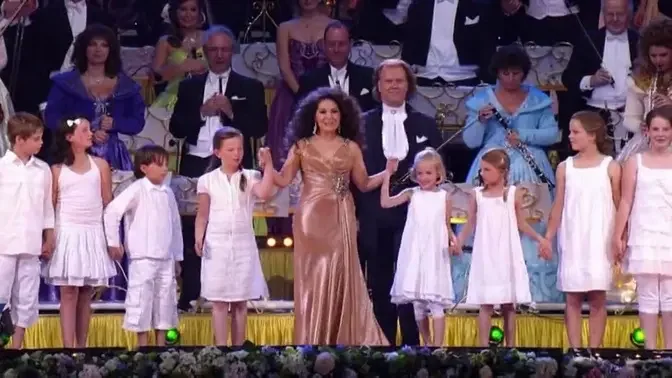 Carmen Monarcha ~ André Rieu _ Michael Jackson