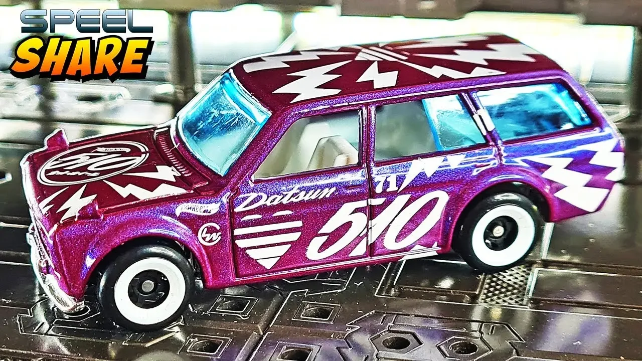 Hot Wheels Datsun Bluebird Wagon 510 - 2023 Q Case