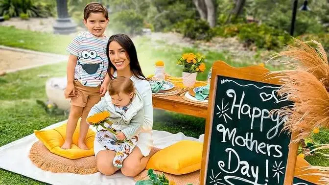 HAPPY MOTHER’S DAY *SURPRISE*
