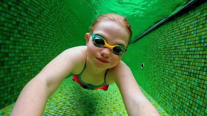 Walls And Tunnels Makes For A Fun Swim Videos Elizabeth Swims Gan Jing World