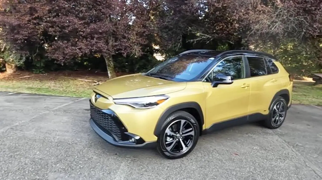 2023 Toyota Corolla Cross Hybrid XSE：小巧而多功能