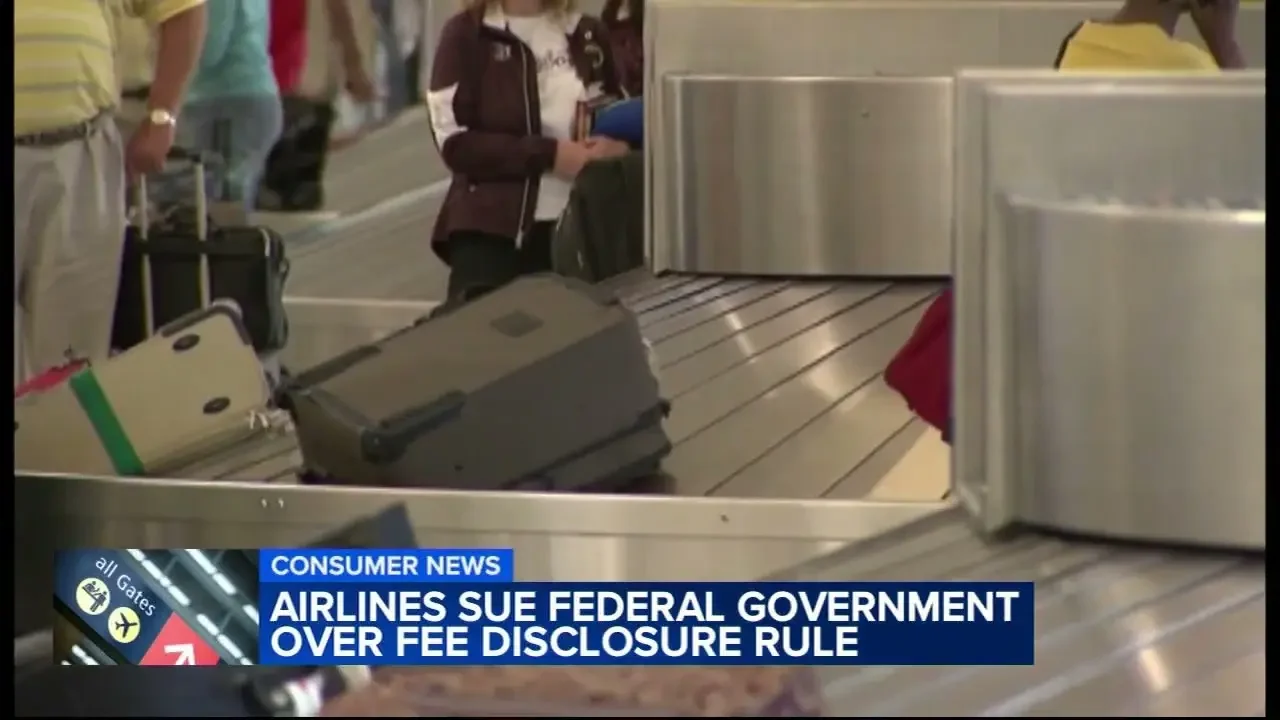 Airlines sue federal government over fee disclosure rule