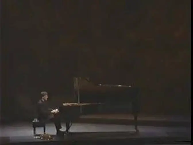 Stephen Hough plays his own ＂Radetzky Waltz＂