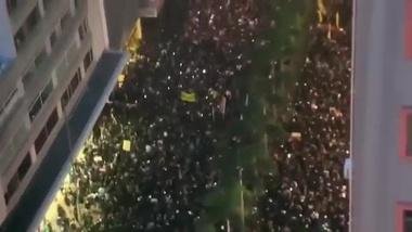 6月16日，香港民陣發起「反送中」遊行要求特首林鄭月娥問責下台（晚上現場）