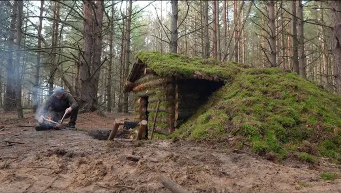 Dugout shelter building, Log Cabin in the woods, bushcraft camp