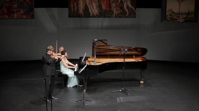 Andrej Bielow & Akiko Yamamoto play Chausson's Poème
