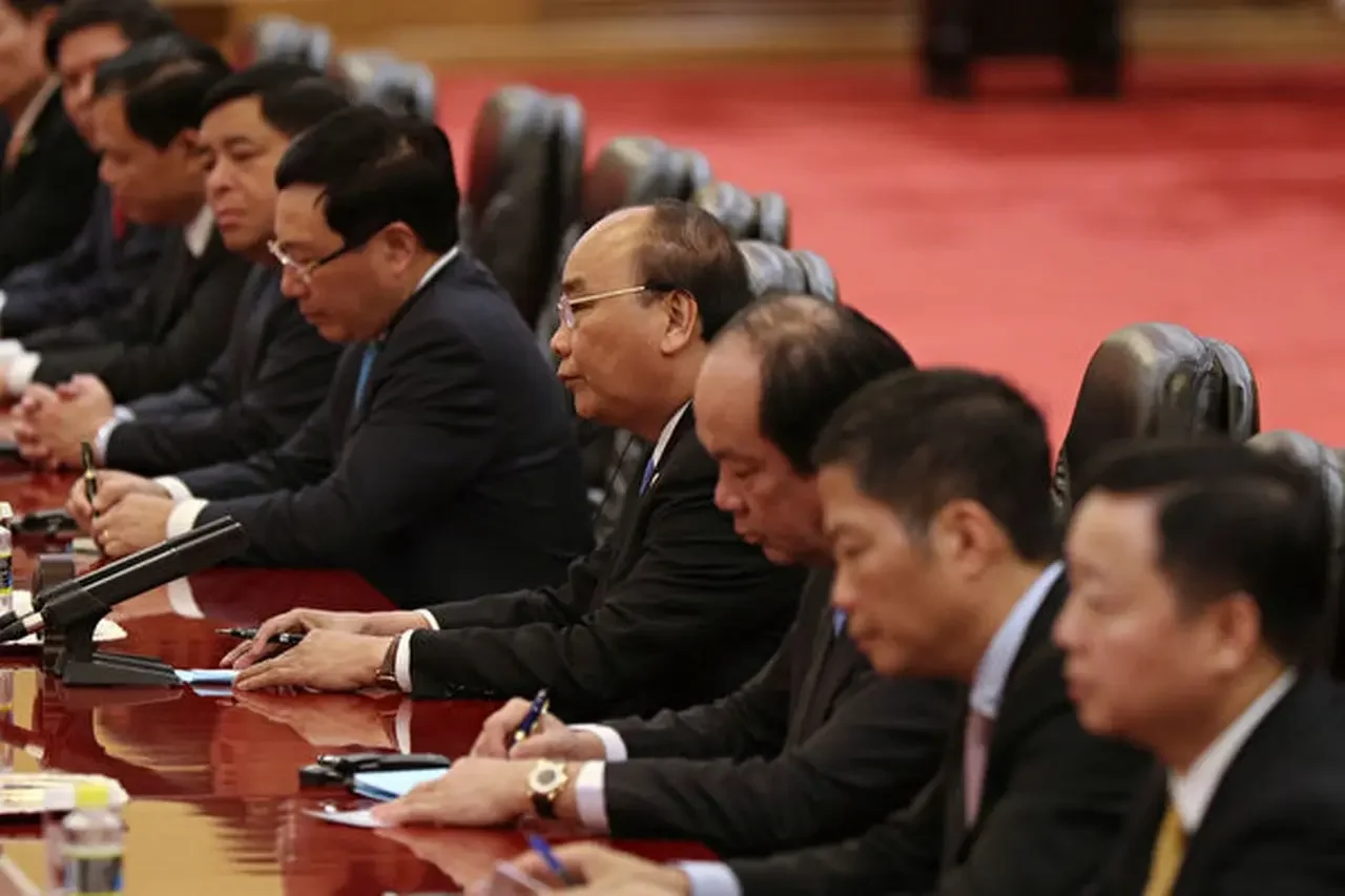 撒幣換友誼？中共黨魁帶大禮包訪越引關注