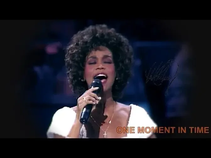 Whitney Houston - One Moment In Time - (Live at Grammy, 1989)