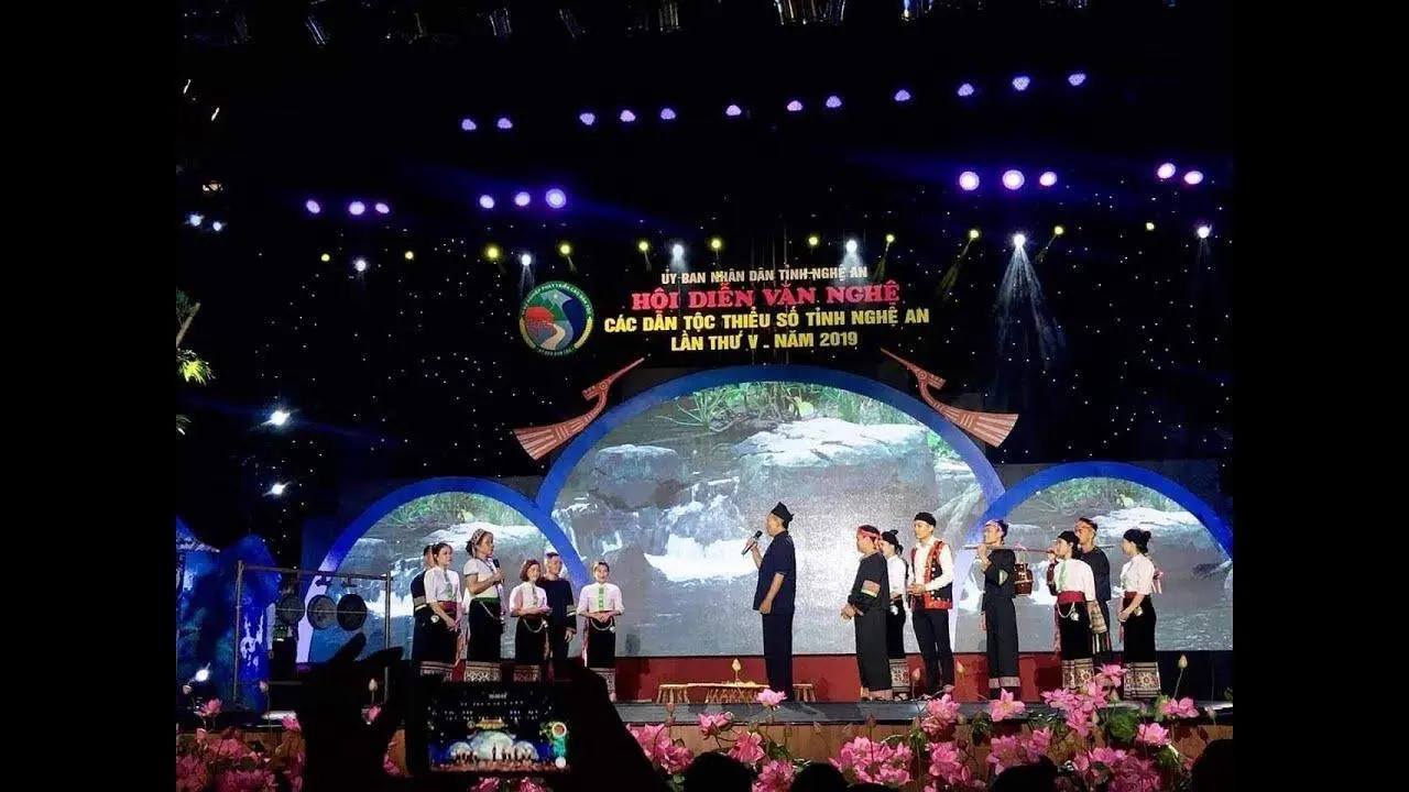 Đoàn NTQC Quế Phong - Hội diễn văn nghệ dân tộc thiểu số tỉnh  Nghệ An 2019 - @dantocvamiennuivn
