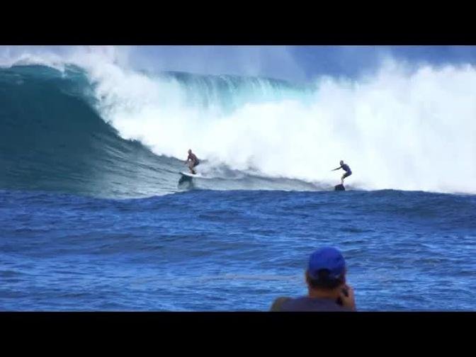 Waimea Bay Dawn Surfing 1/2/23   4K