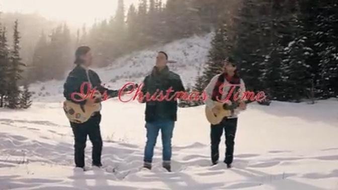 It's Christmas Time - Music Travel Love ft. Francis Greg, Dave Moffatt
